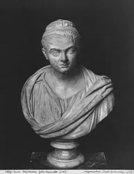 Julia Mamaea (i.sz. 180-235), Severus Alexander császár (i.sz. 205-235) anyjának mellszobra 230 körül (márvány)